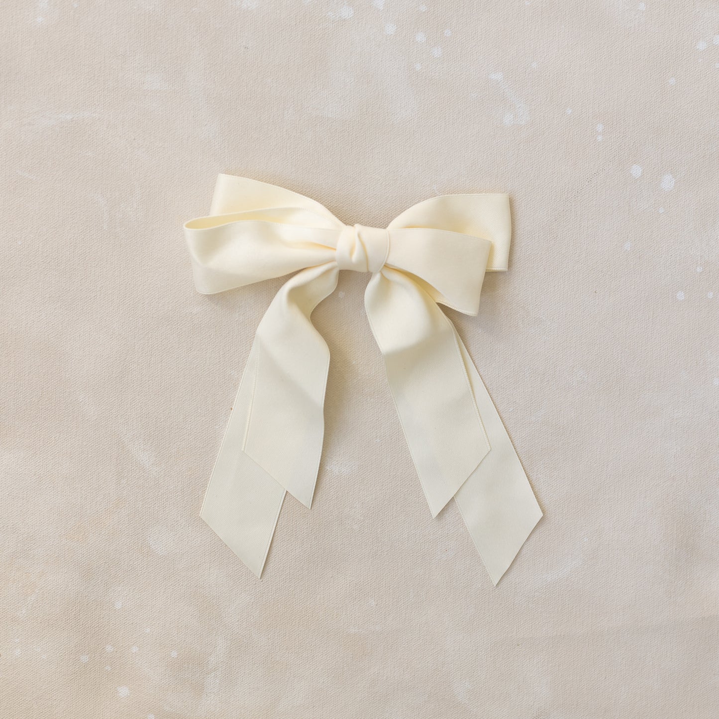 Bow Barrette// Audrey